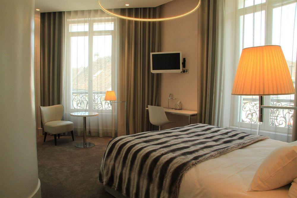 Le César Hotel Provins