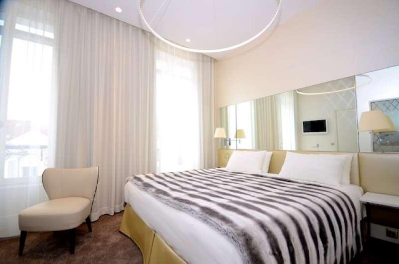 Hotel Le César Provins