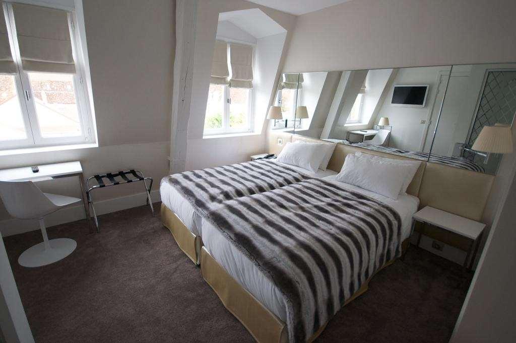 Le César Hotel 4*